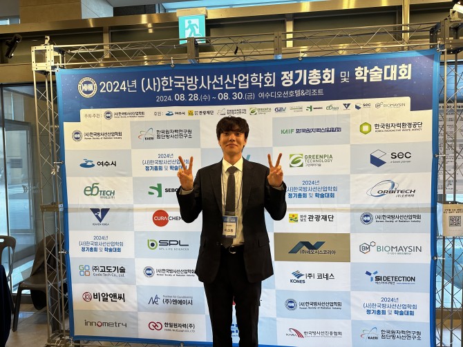 포토월_이신동